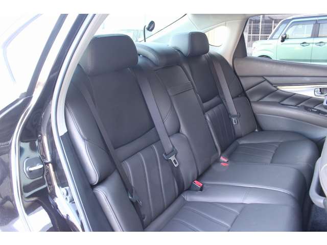 フーガハイブリッド 2015/H27