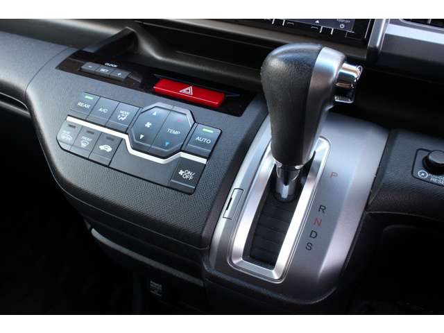 ステップワゴン 2013/H25