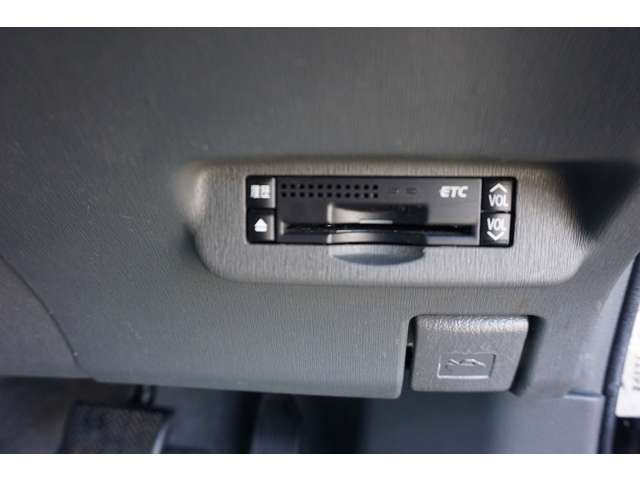 プリウス 2011/H23