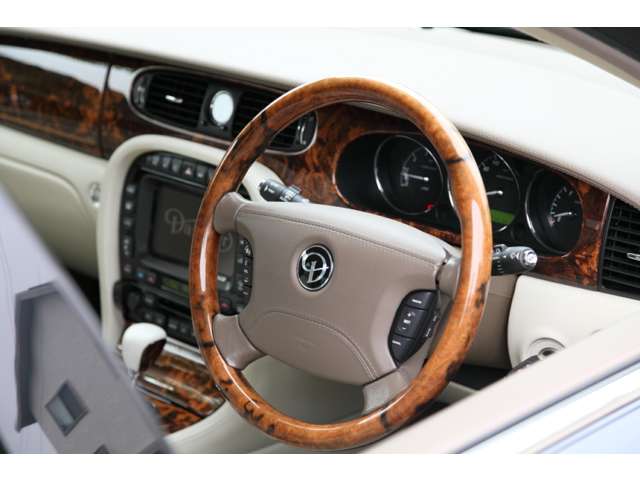 デイムラー 2008/H20