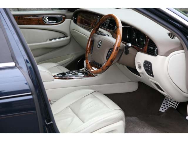 デイムラー 2008/H20