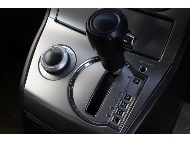 デリカD:5 2013/H25