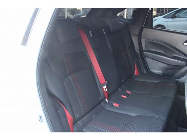 ノートオーラ 2021/R03