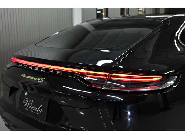 パナメーラ 2021/R03