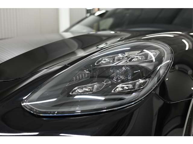 パナメーラ 2021/R03