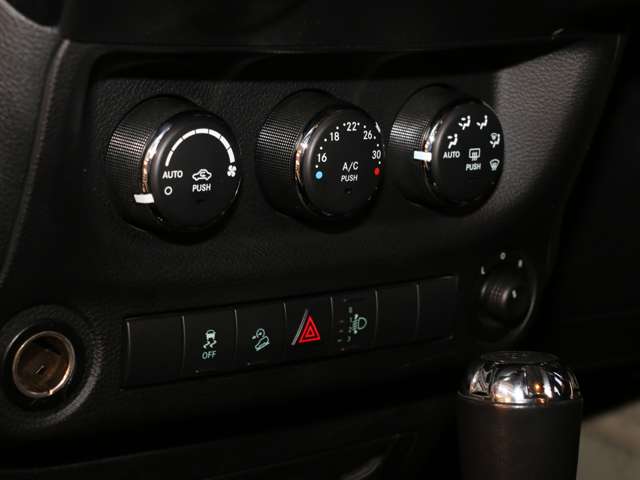 ラングラー 2011/H23