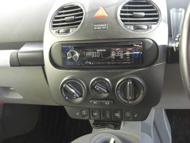 ニュービートルカブリオレ 2006/H18