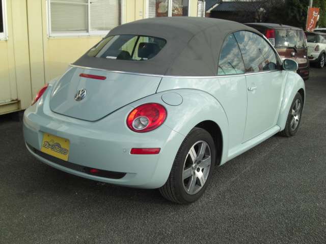 ニュービートルカブリオレ 2006/H18