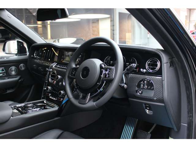 ブラックバッジカリナン 2025/R07