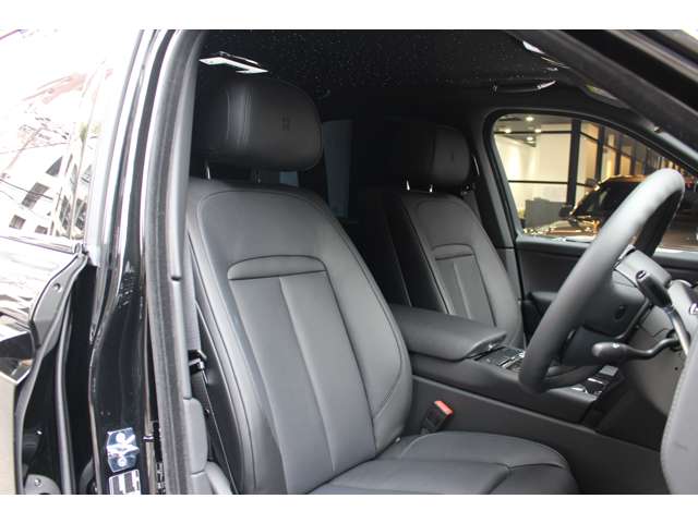 ブラックバッジカリナン 2025/R07