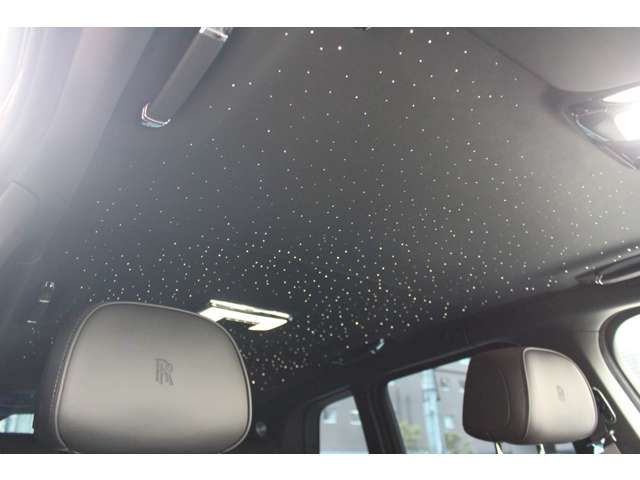 ブラックバッジカリナン 2025/R07