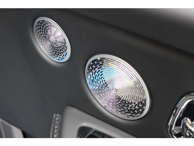 ブラックバッジカリナン 2025/R07