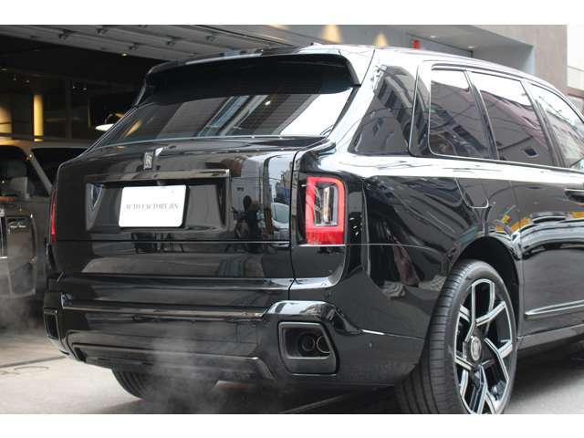 ブラックバッジカリナン 2025/R07