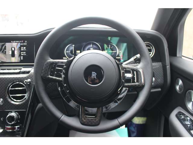 ブラックバッジカリナン 2025/R07