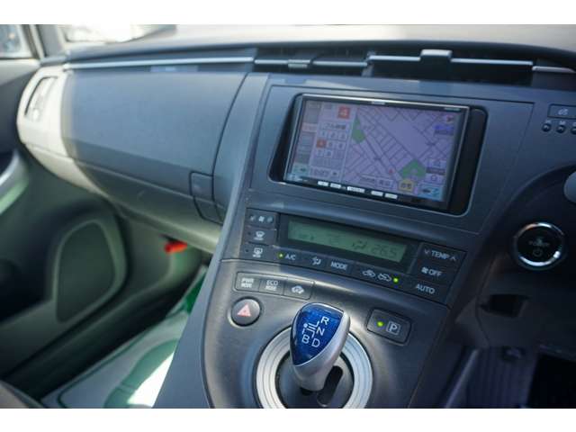 プリウス 2011/H23