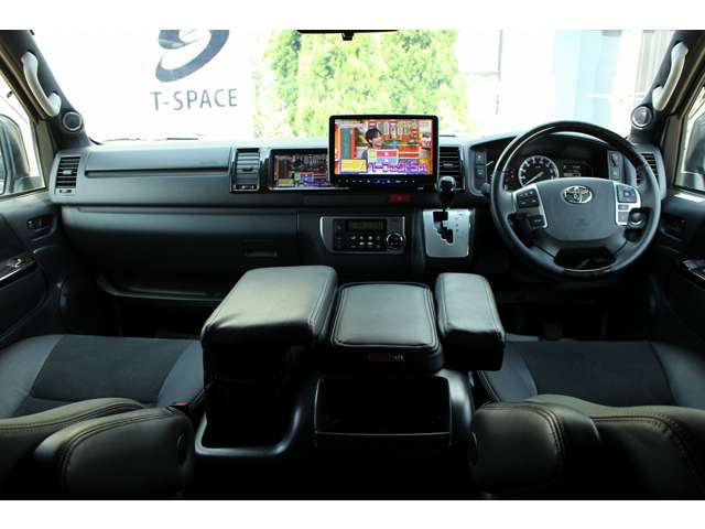 ハイエースコミューター 2021/R03