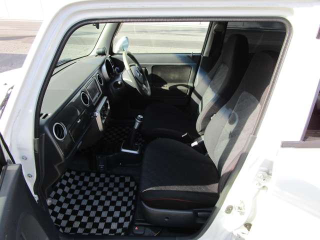 アルトラパン 2006/H18