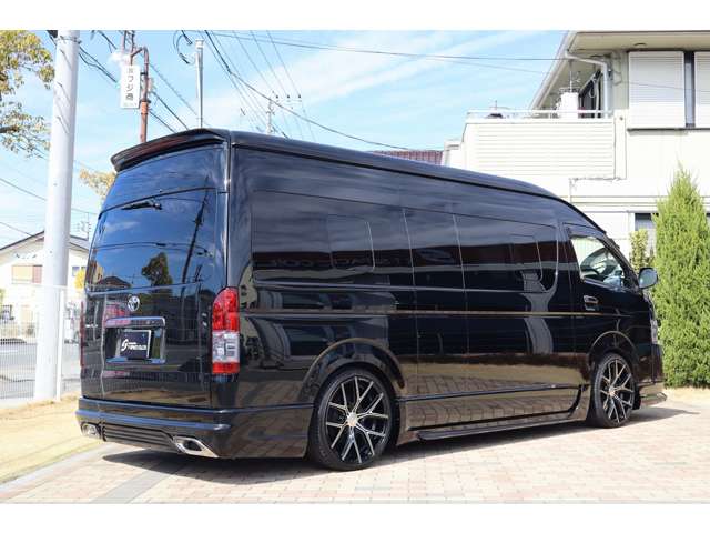 ハイエースコミューター 2016/H28