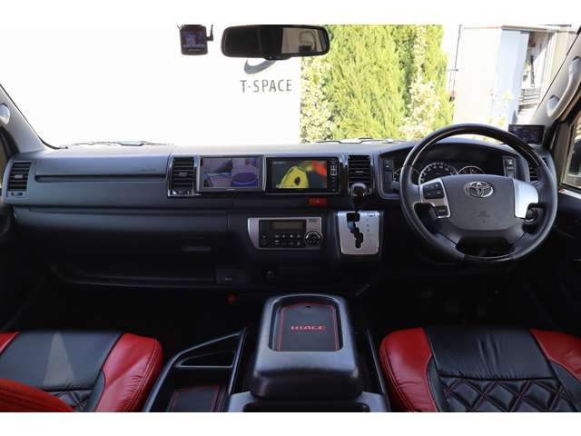 ハイエースコミューター 2016/H28