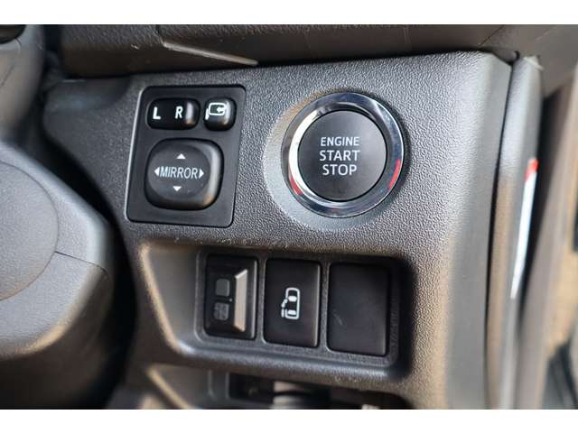 ハイエースコミューター 2016/H28