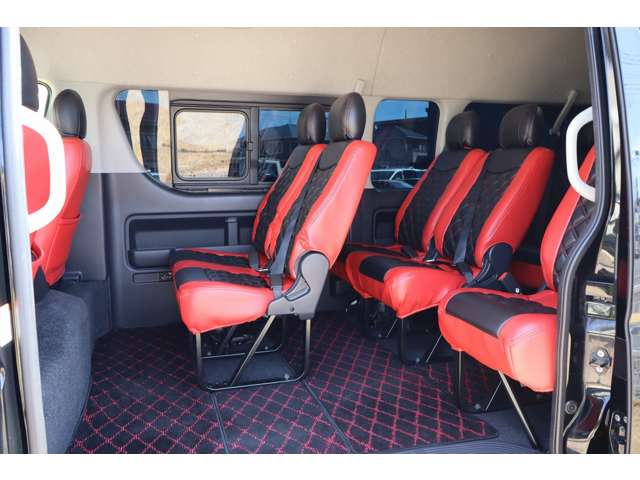 ハイエースコミューター 2016/H28