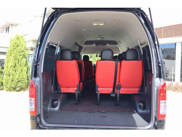 ハイエースコミューター 2016/H28