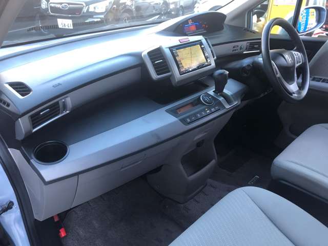 フリードハイブリッド 2011/H23