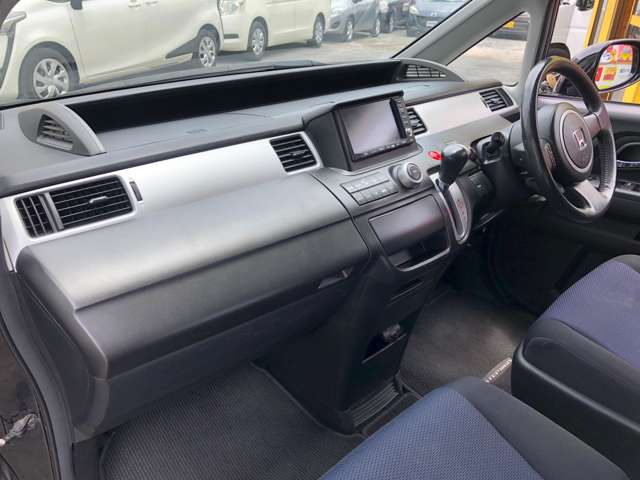 ステップワゴン 2008/H20