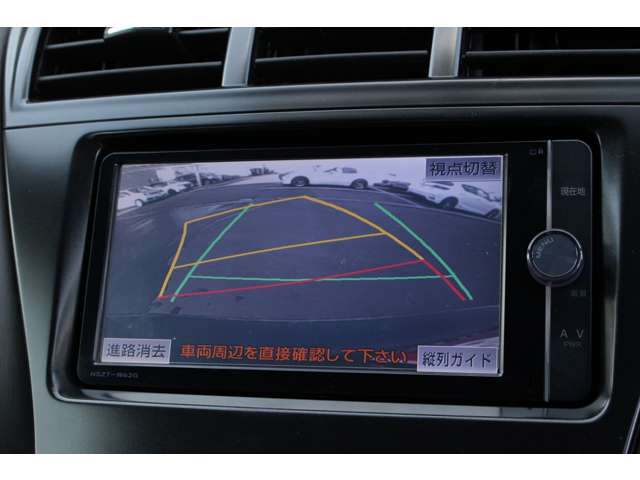 プリウスα 2013/H25