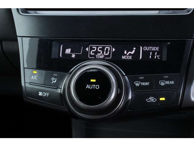 プリウスα 2013/H25