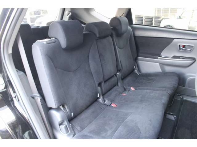 プリウスα 2013/H25