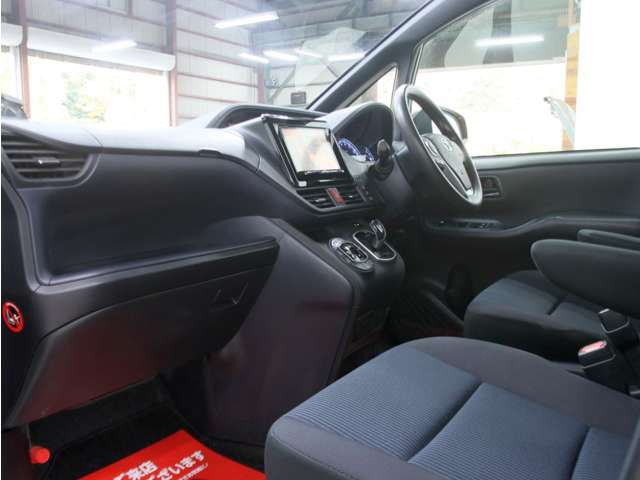 ヴォクシー 2015/H27