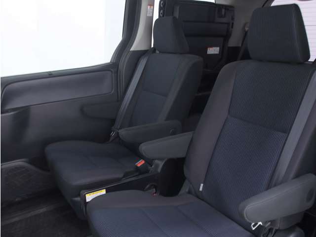 ヴォクシー 2015/H27