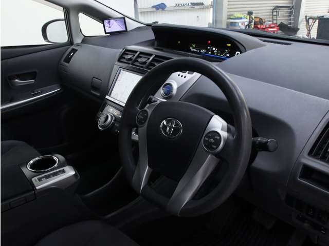 プリウスα 2012/H24