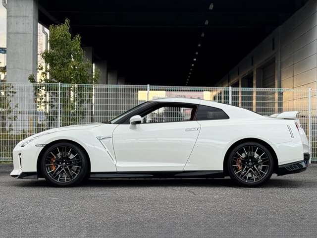 GT-R 2019/R01