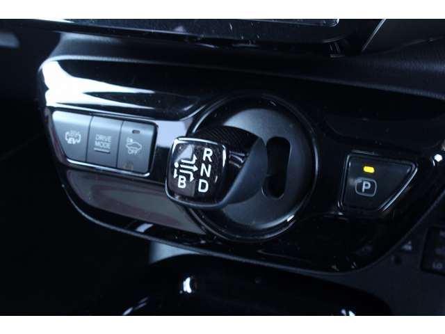 プリウスPHV 2018/H30