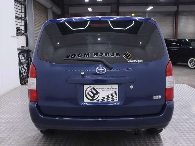 プロボックスバン 2022/R04