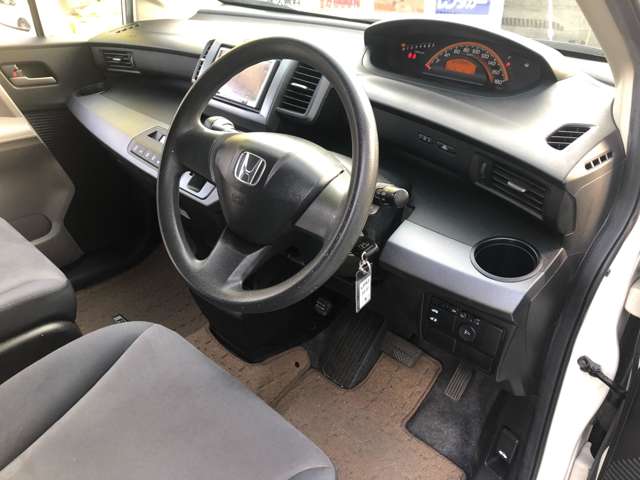 フリード 2010/H22