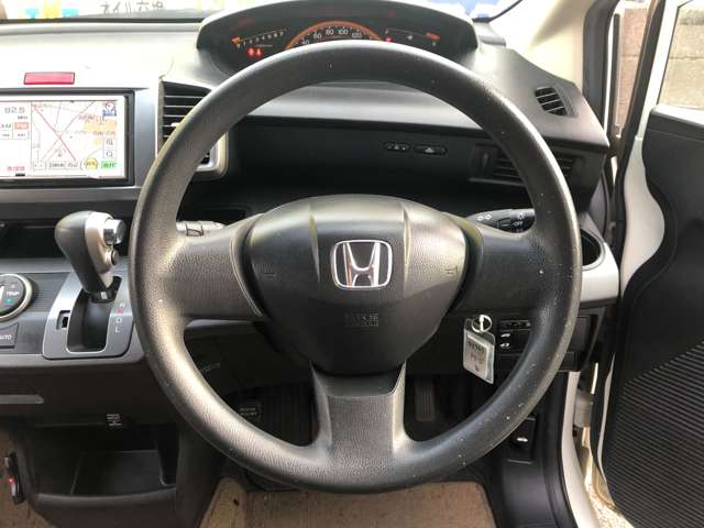 フリード 2010/H22