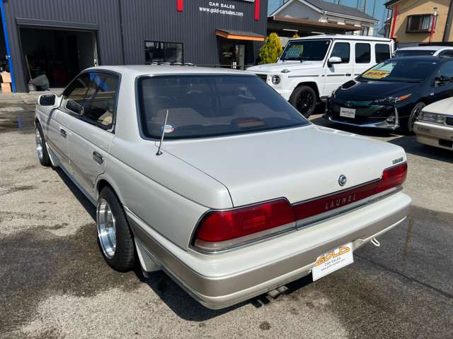 ローレル 1992/H04