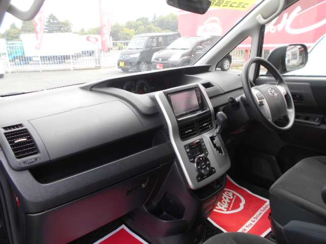 ヴォクシー 2010/H22