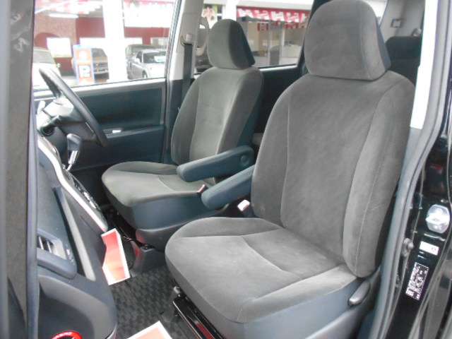 ヴォクシー 2010/H22