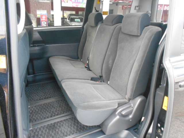ヴォクシー 2010/H22