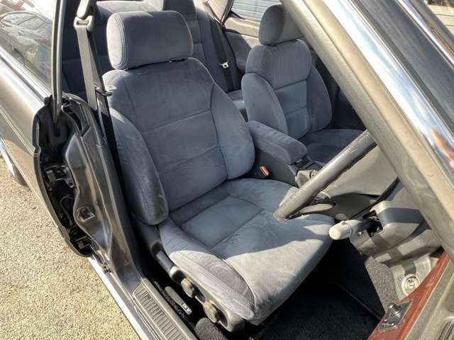 ローレル 1992/H04