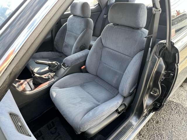 ローレル 1992/H04