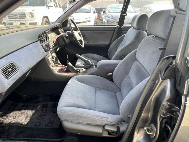 ローレル 1992/H04