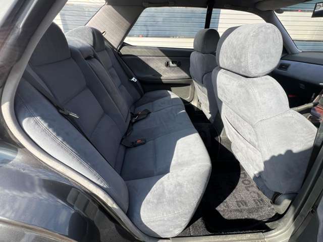 ローレル 1992/H04