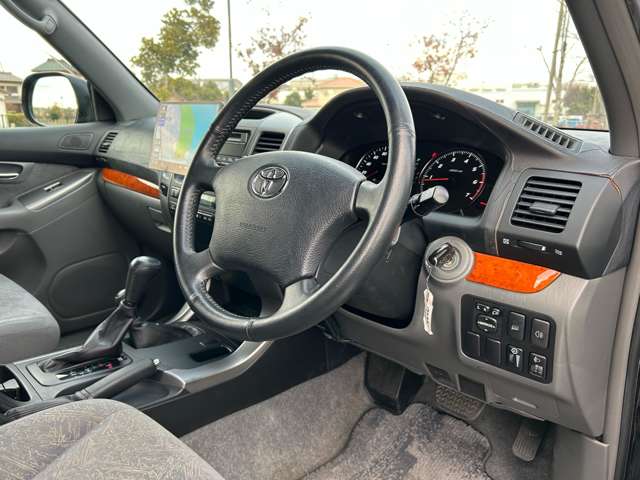 ランドクルーザープラド 2005/H17