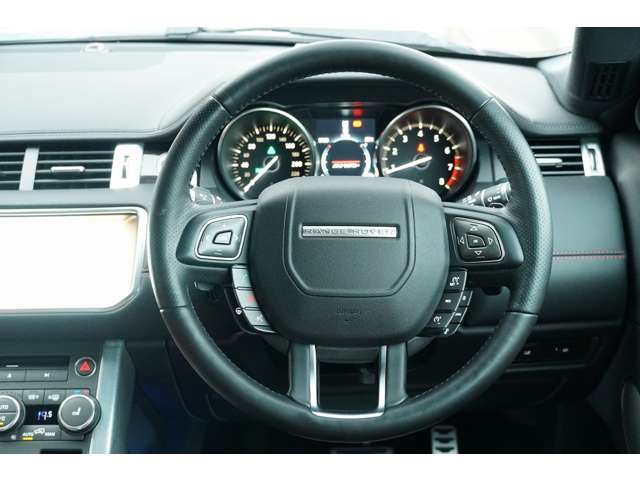 レンジローバーイヴォークコンバーチブル 2016/H28