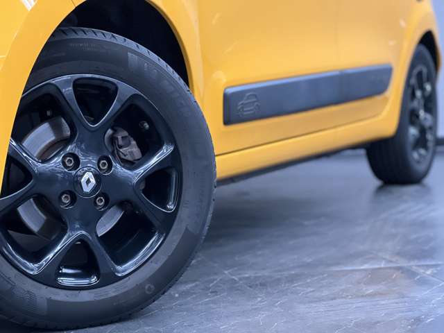 トゥインゴ 2021/R03
